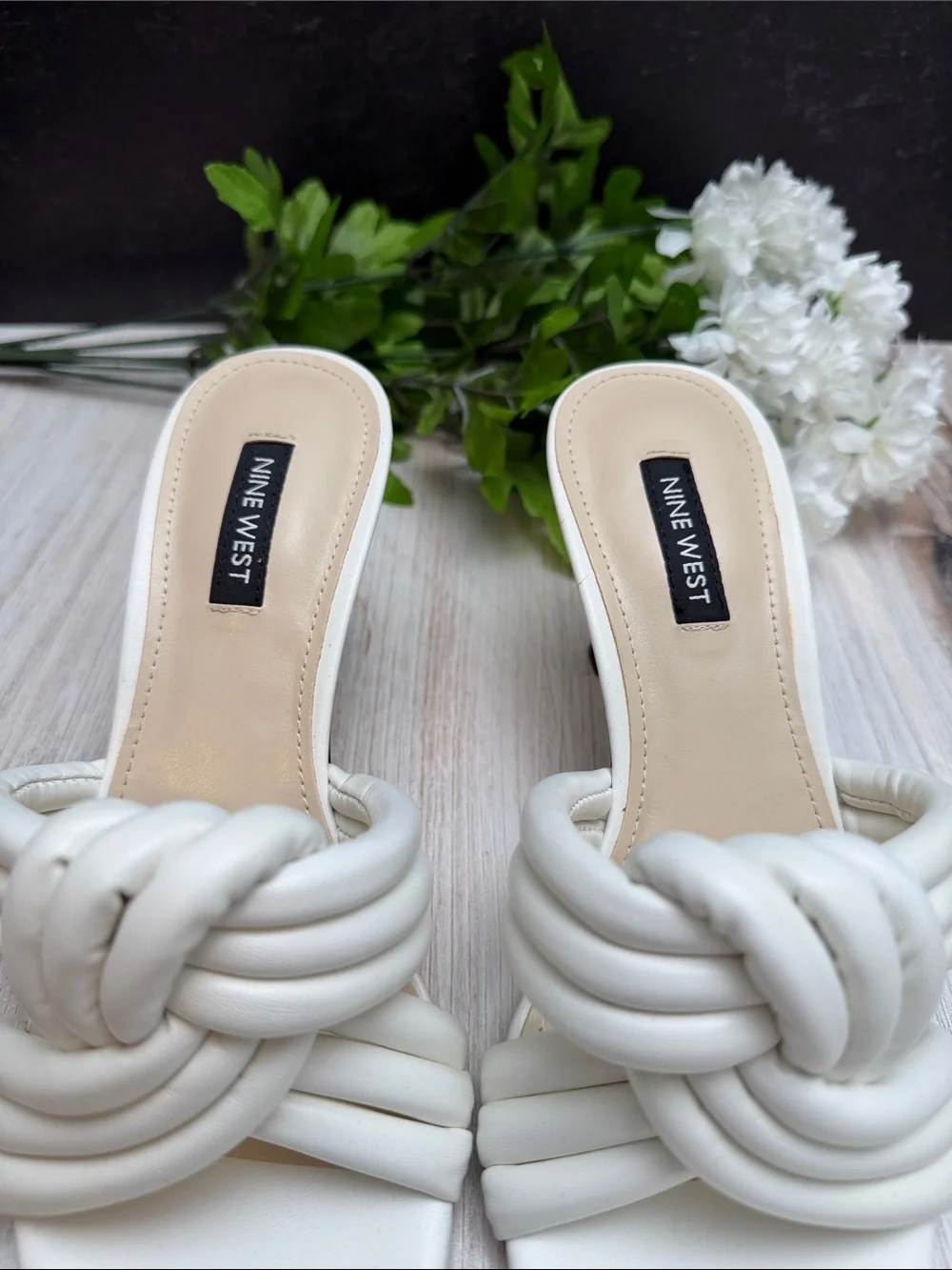 NINE WEST Norene Knot Heels Size 7